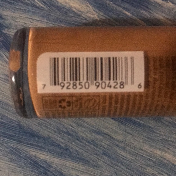 Burt’s Bees foundation - Picture 3 of 3